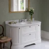 Badrumskommod rundat Burlington - 134 cm vit/Carrara/låda