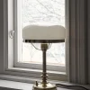 Bordslampa - Karlfeldt mässing, vit skärm