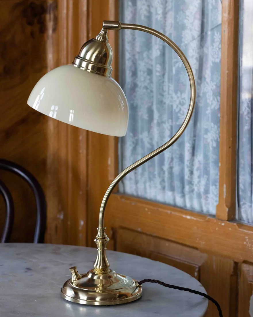 Bordslampa - Lagerlöf mässing, benvit skärm