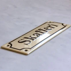 Emaljskylt - Skafferi vit/svart