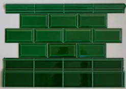 Kakel Victoria - Bröstlist 5 x 15 cm buteljgrön