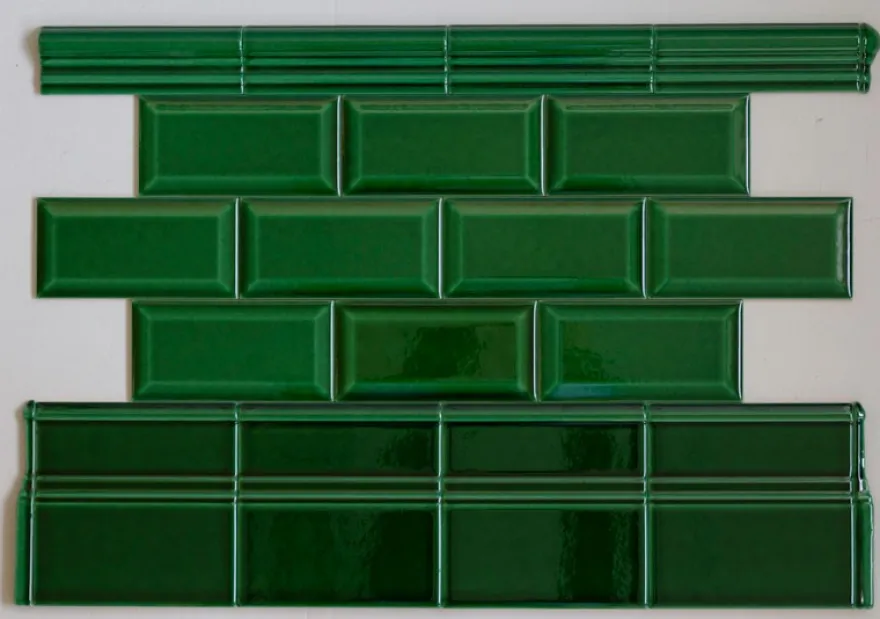 Kakel Victoria - Bröstlist 5 x 15 cm buteljgrön