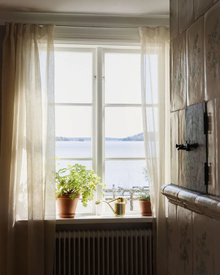 Vattenkanna inomhus - Mässing 1 L