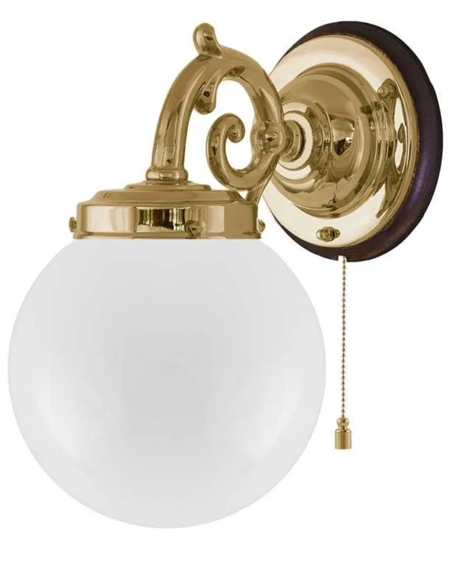 Vägglampa - Topelius mässing, opalvit klot