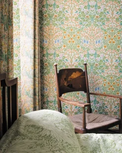 William Morris & Co. Tapet - Blackthorn spring
