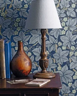 William Morris & Co. Tapet - Bramble Indigo